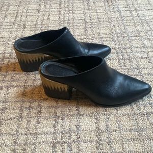 W8 Matisse Evie Mule Black